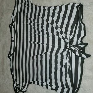 Cable & Gauge Dark Army Green White Tie Front Top L